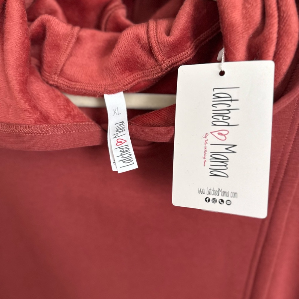 New Latched Mama Harbor Nursing Pullover Size XL - Picture 2 of 6